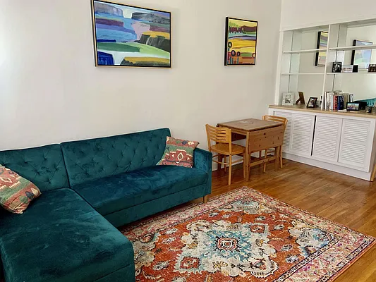 Rented by PocketBroker Inc | media 5