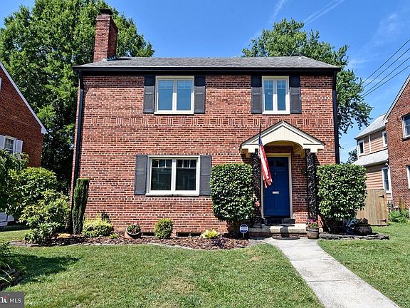 2nd image of 2504 Central Ave