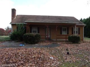 1059 Cresthaven Rd, Lewisville, NC 27023