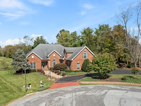 171 Charleston Pl, Daleville, VA 24083