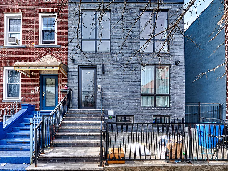 321 Woodbine St #1R — Photo 12