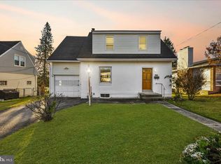 1102 Primos Ave, Secane, PA 19018