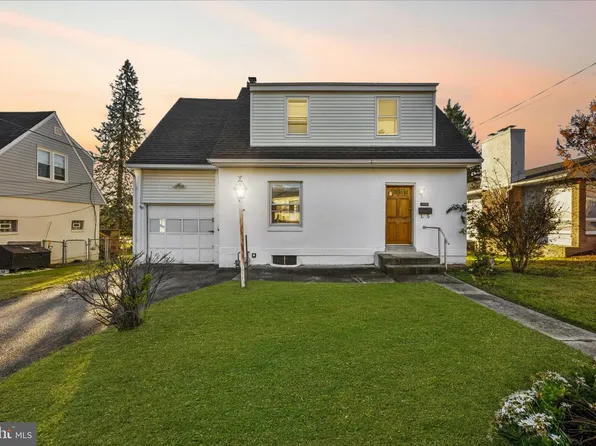 1102 Primos Ave, Secane, PA 19018