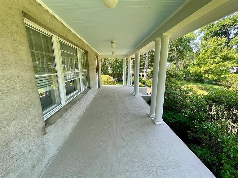 273 Main St — Photo 4