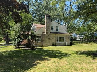1531 Burlington Rd, Cleveland Heights, OH 44118