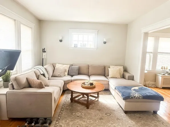 947-949 Adams St #947, Dorchester Center, MA 02124