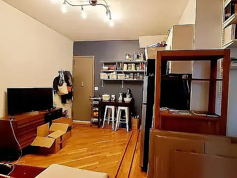 370 Central Ave #1B — Photo 4