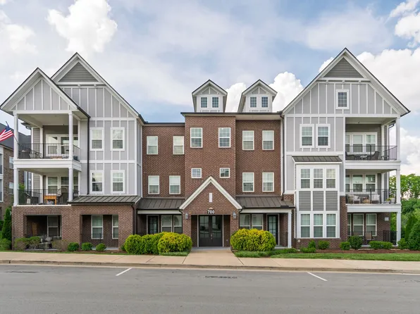 700 Vintage Green Ln #205, Franklin, TN 37064