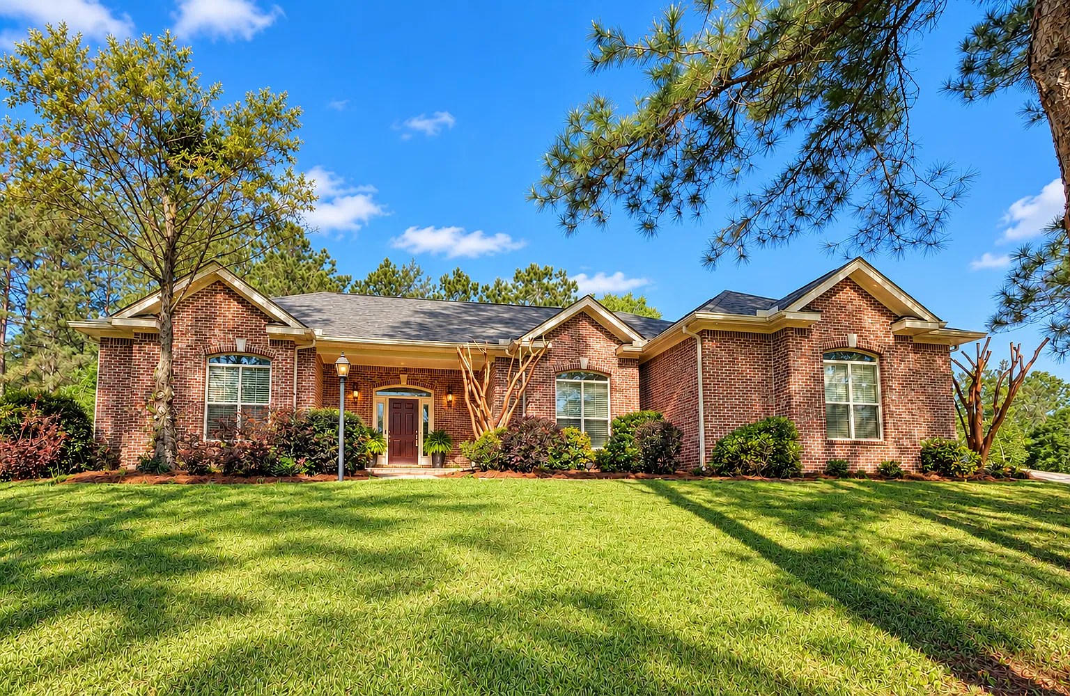 4 bed, 2841 sqft, $2,800 — Photo 1