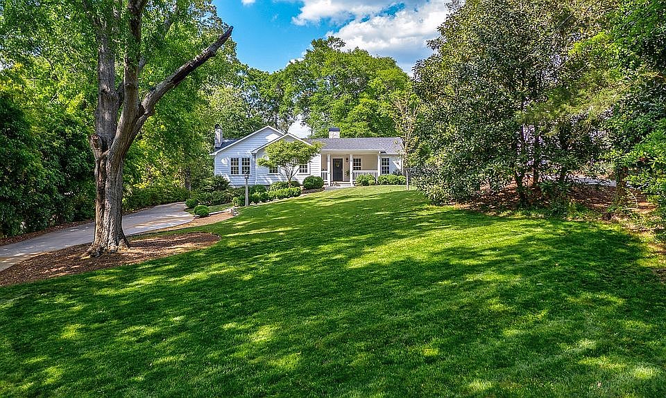 652 Milledge Circle