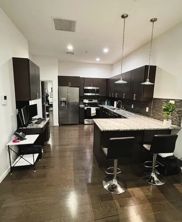 415 New York Ave #2B