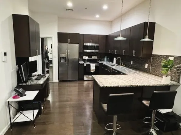 415 New York Ave #2B, Huntington, NY 11743