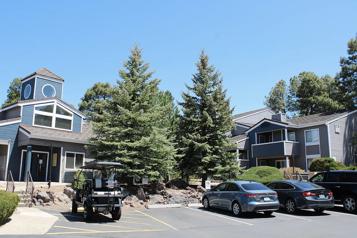 Exterior Building - Woodcrest