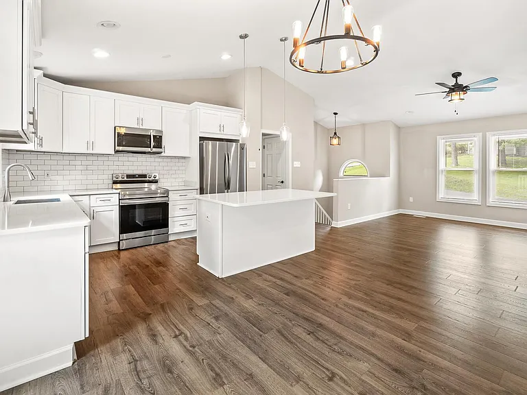10788 Forest Edge Cir — Photo 4