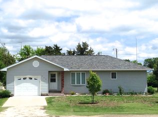 340 W 1st St, Agra, KS 67621