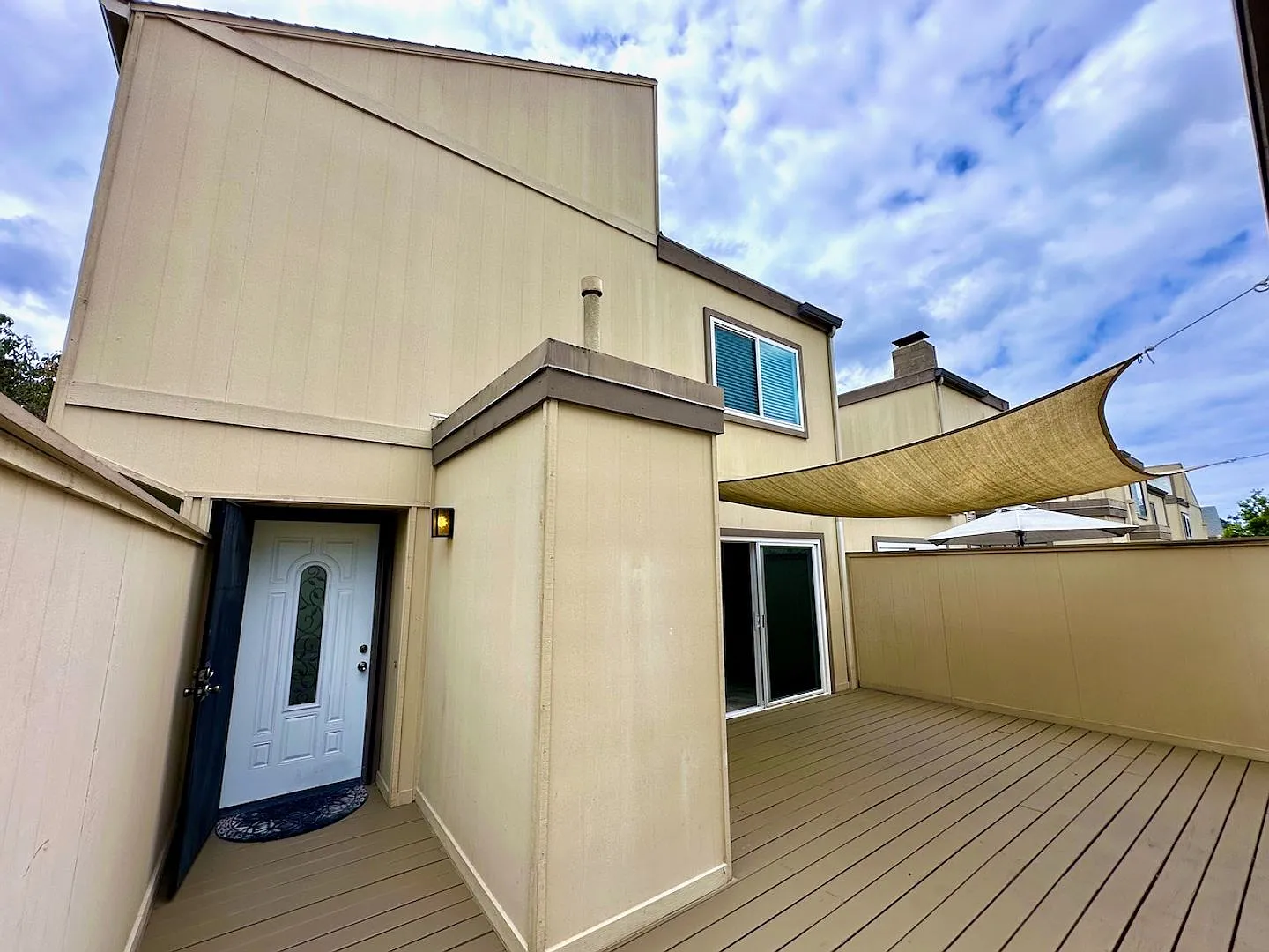 For Rent - Beautiful Scripps Ranch Townhome 4br/2.5ba With Upgrades — Photo 3