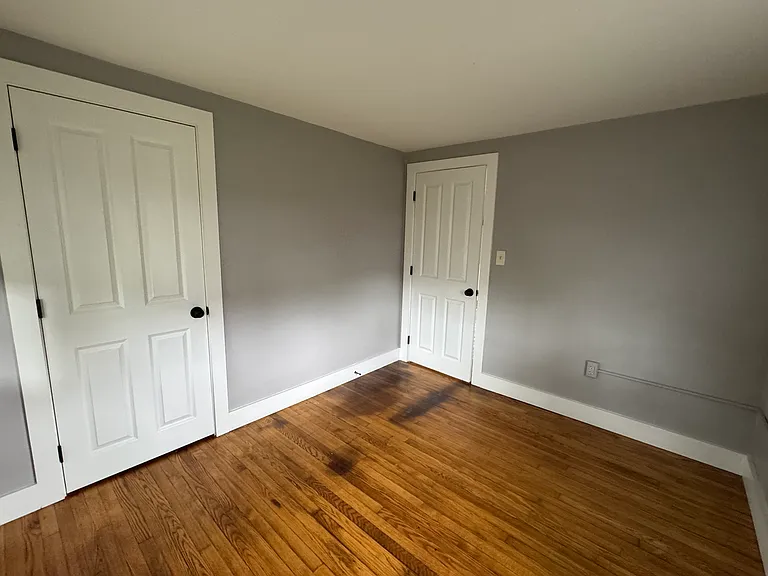 88 New Rochester Rd — Photo 12