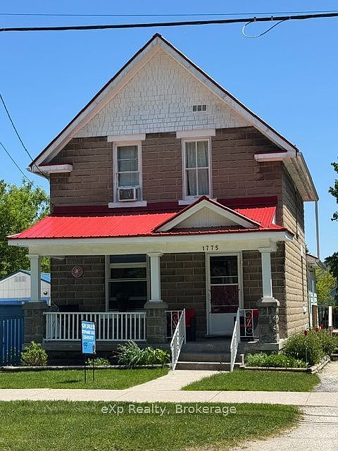 1st image of 1775 4th Ave W