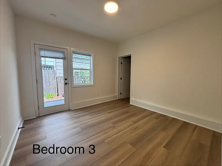2711-2713 Harrison St — Photo 14