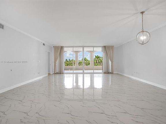 3rd image of 745 Crandon Blvd APT 408