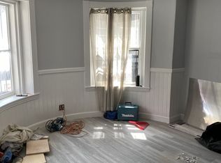 174 Bay State Rd APT B, Boston, MA 02215