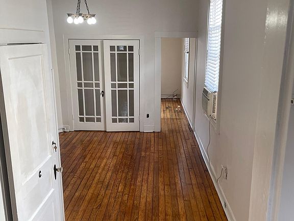 2nd image of 4205 Perrier St #C