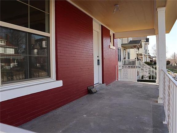 2nd image of 607 Oakland Ave
