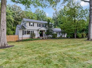 20 Round Top Rd, Warren, NJ 07059