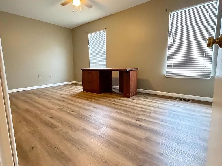 4621 Langston Dr — Photo 9