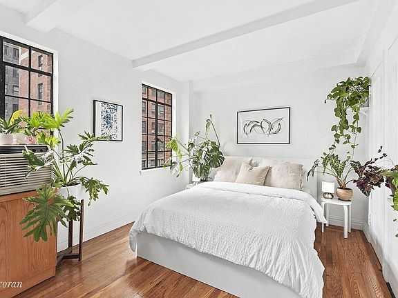 4th image of 333 E 43rd St APT 502