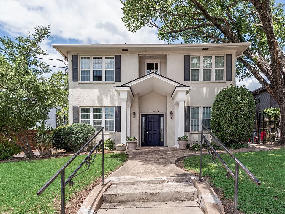 Front of 8-Plex (there are 8 individual apartments)