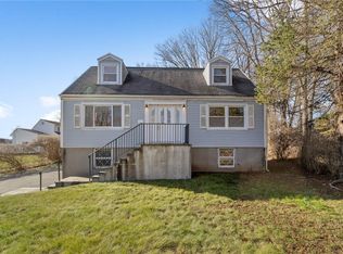 18 Laurie Rd, Cortlandt Manor, NY 10567