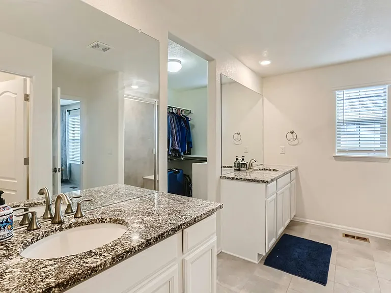 9696 Meeker St — Photo 15