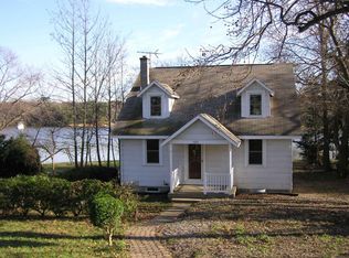 7841 Leymar Rd, Glen Burnie, MD 21060