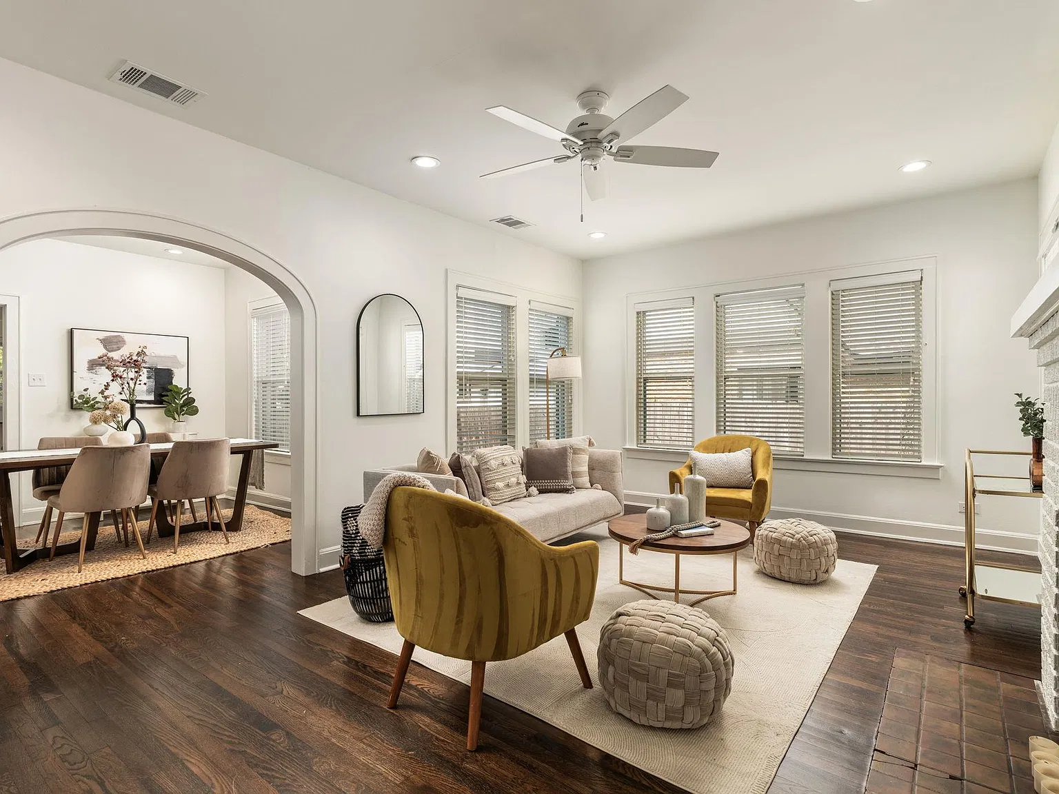 2 bed, 1.0 bath, 1332 sqft, $4,500 — Photo 4