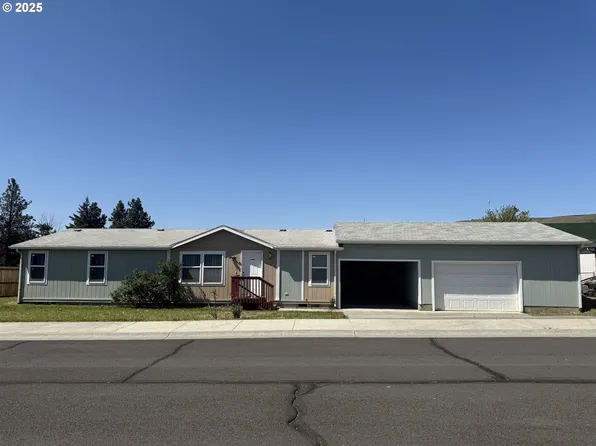 906 Toll Rd, Dufur, OR 97021
