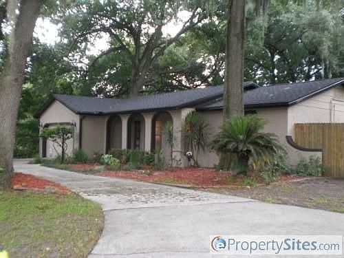 1st image of 102 Des Pinar Ln