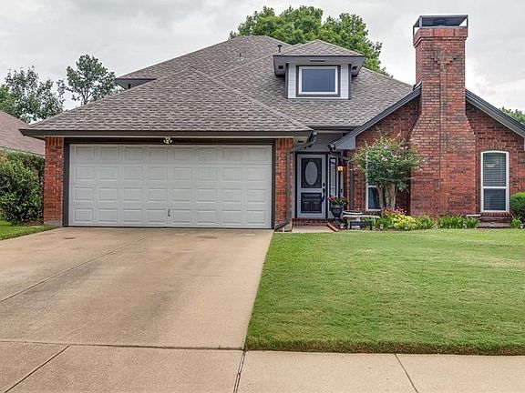2nd image of 1902 Wood Meadow Dr