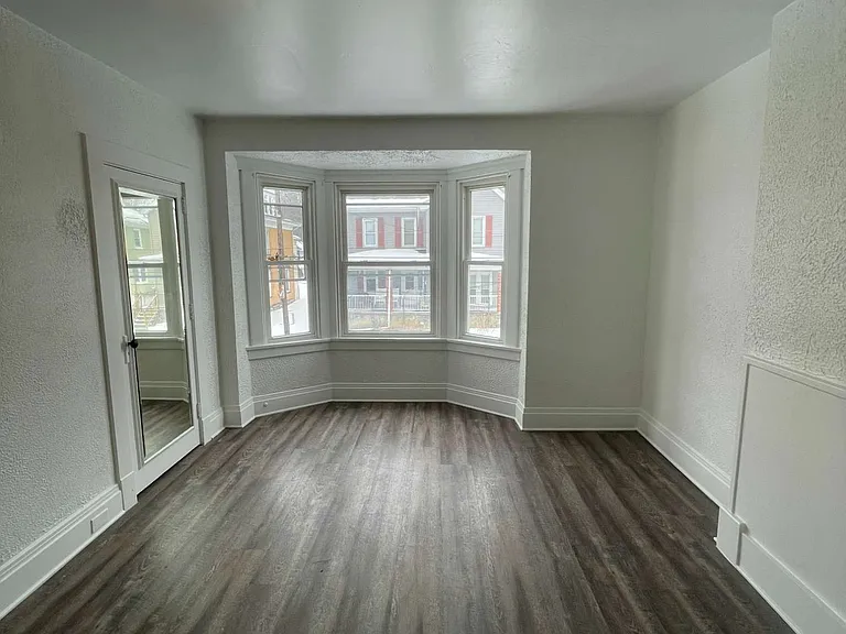 136 S Spring Ave #136 — Photo 22
