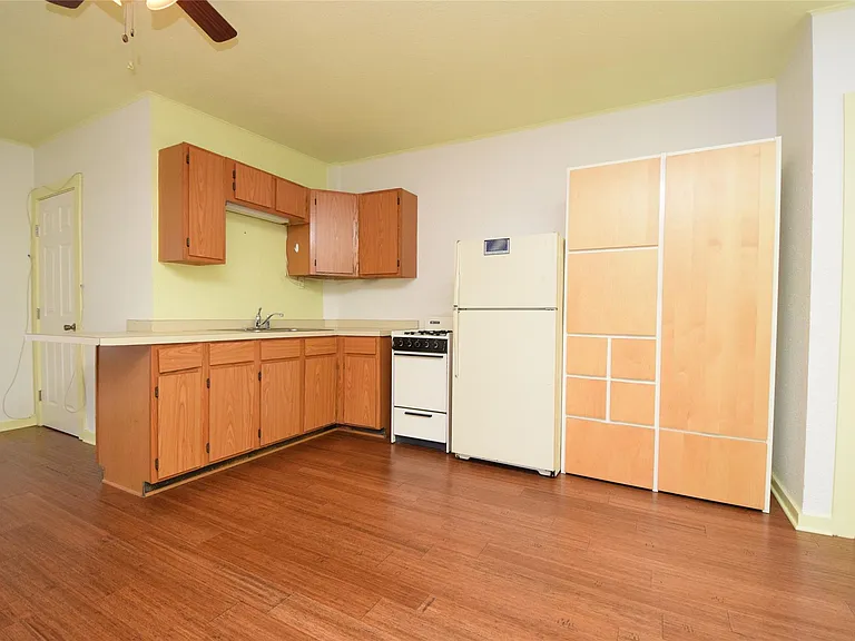 2801 Lafayette Ave #B — Photo 5
