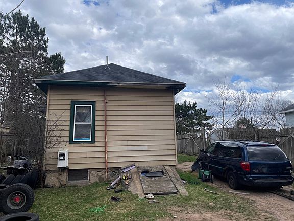 3rd image of 514 Thurston Rd