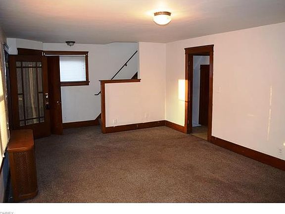 5th image of 2620 Broadway