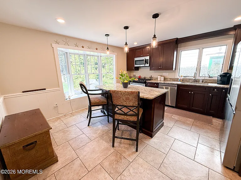 25 Ocean Ave — Photo 13