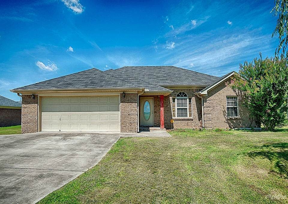 Wonderful brick home in Meadow Land subdivision