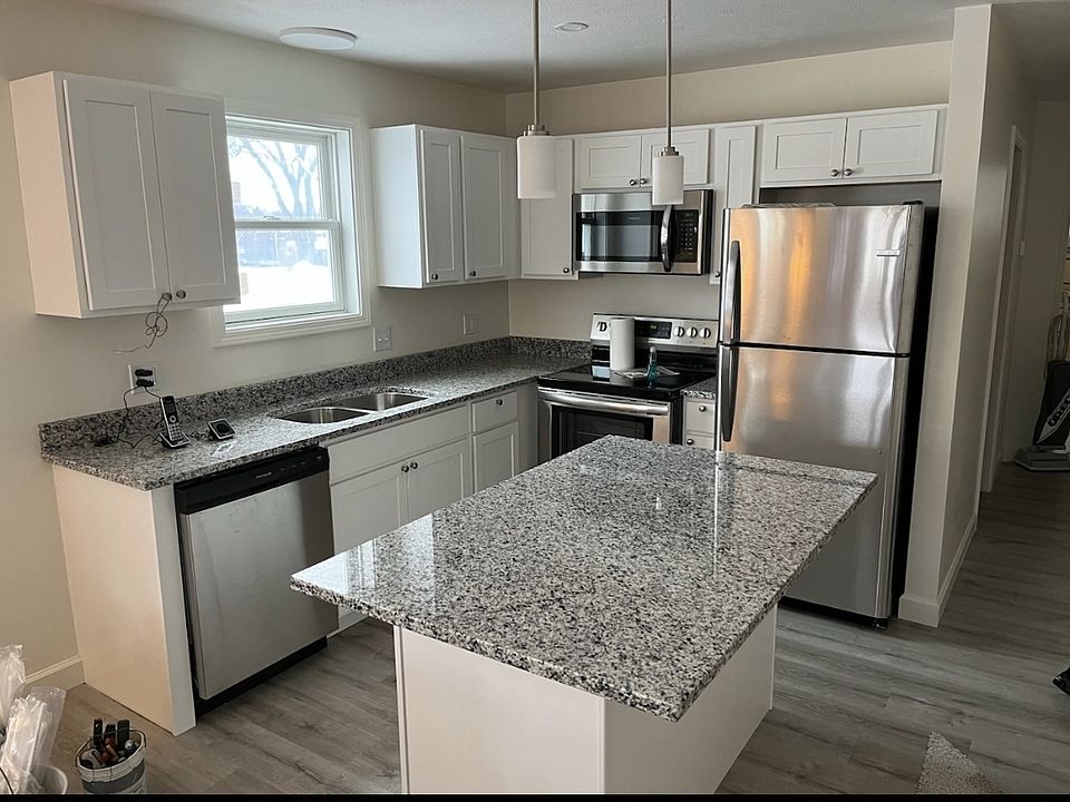 1st image of 430 Ward Dr