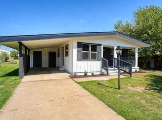 4305 NW Ridgecrest Dr, Lawton, OK 73505
