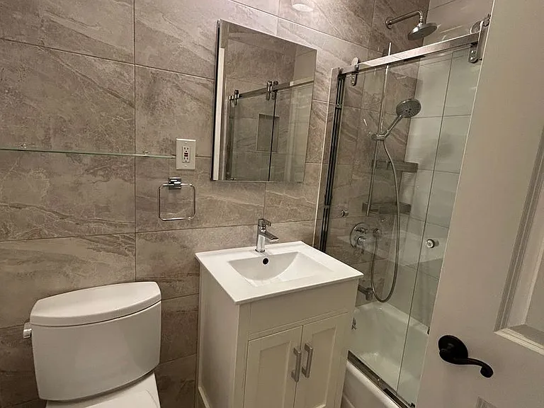 3324 Broderick St #1 — Photo 15