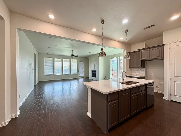 10112 Haversham Dr — Photo 15