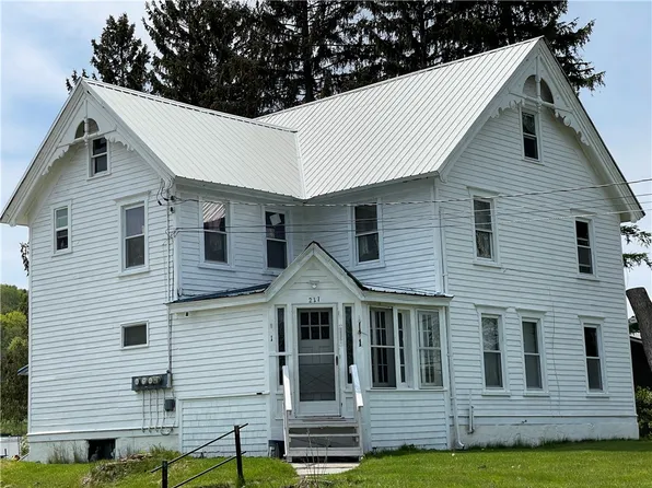 217 River St, Oneonta, NY 13820