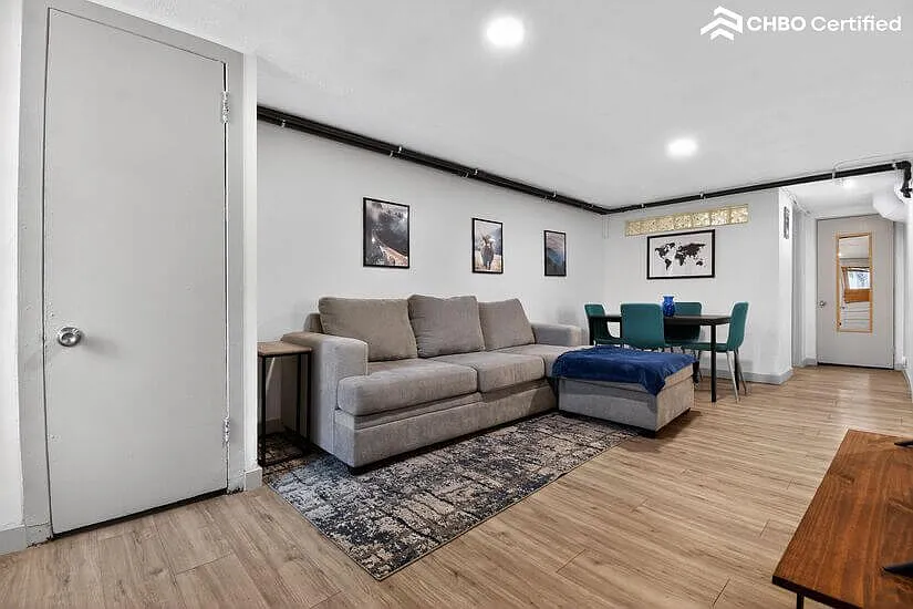 Premium Garden Level Living Near RiNo — Photo 4